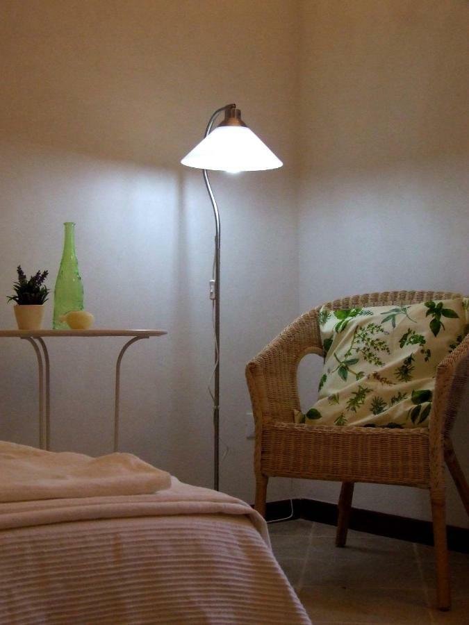 Bed and Breakfast Il Giardino Di Viola Чельє-Мессапіка Екстер'єр фото