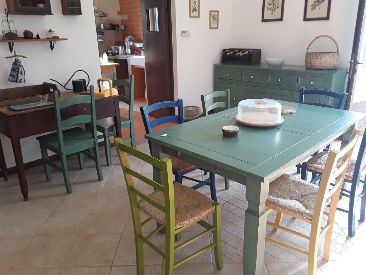Bed and Breakfast Il Giardino Di Viola Чельє-Мессапіка Екстер'єр фото